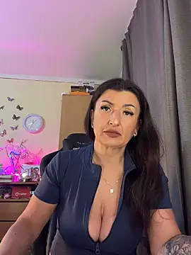 Snapshot of Hotangel75 chatting on June 2026 05:10:02 AM Hotangel75 online show from June 2026 05:10:02 AM
