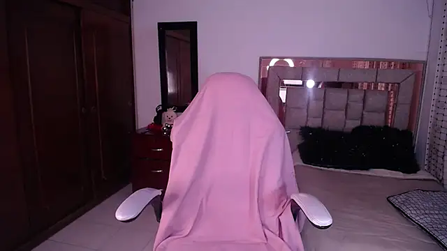 Snapshot of salomecastro_ chatting on November 2025 01:15:01 AM salomecastro online show from November 2025 01:15:01 AM