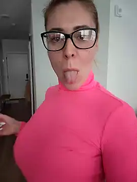 HollyTattoo online show from December 2024 06:10:01 PM