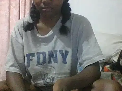 Snapshot of Hamie_sexy chatting on November 2025 08:53:01 PM Hamie sexy online show from November 2025 08:53:01 PM