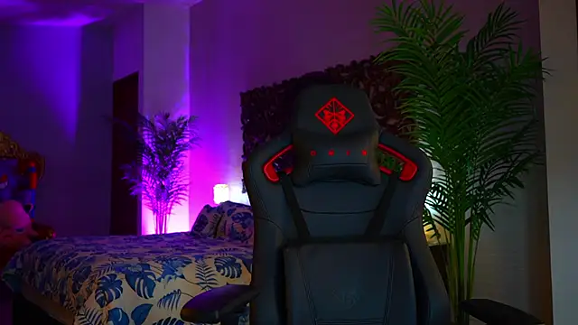 ambarEvans online show from December 2024 01:26:01 AM