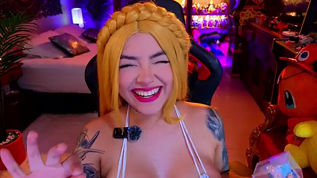 ambarEvans online show from March 2025 12:36:02 AM