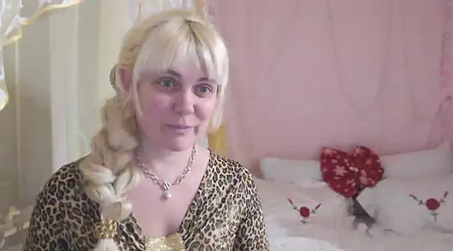 SunnySylvia online show from January 2025 05:26:01 PM