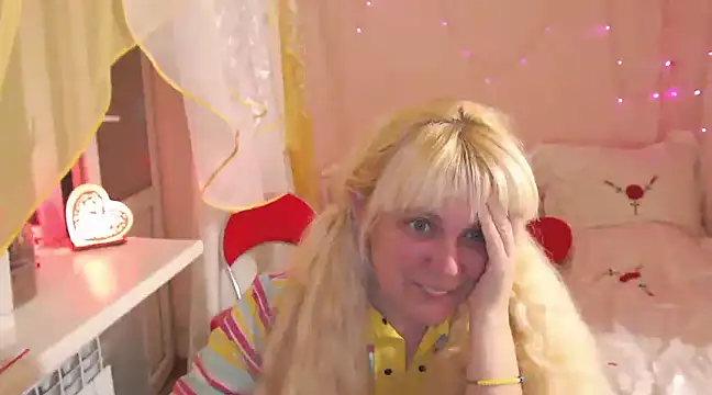 SunnySylvia online show from March 2025 05:31:02 PM