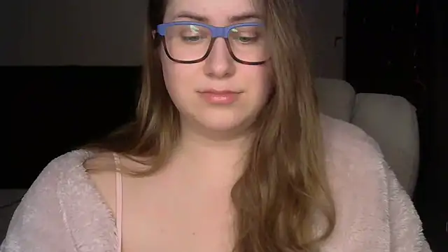 Snapshot of SeasonalSomeone chatting on February 2026 10:39:02 PM SeasonalSomeone online show from February 2026 10:39:02 PM