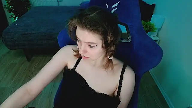 Snapshot of CranberryHot chatting on July 2026 03:09:01 AM CranberryHot online show from July 2026 03:09:01 AM