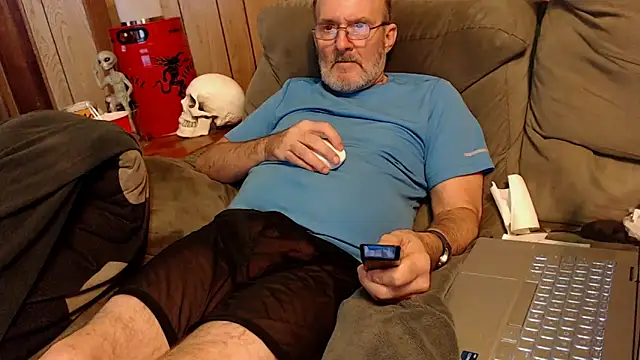 snickers1 online show from October 2025 02:06:02 PM