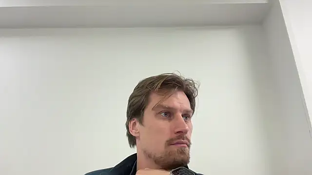 Snapshot of fmodel chatting on February 2026 08:23:02 AM fmodel online show from February 2026 08:23:02 AM