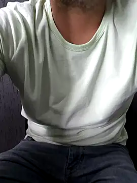 Leo Big online show from January 2025 05:02:02 PM