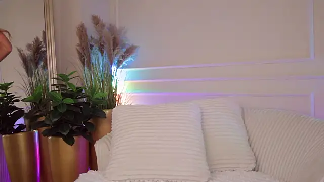 Rachel Quinn  online show from March 2026 04:51:02 AM