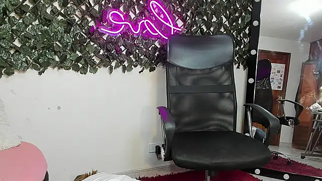 DestinyHills online show from January 2026 12:09:02 PM