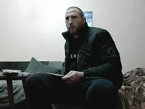 Snapshot of ZDRAVKICH chatting on February 2026 09:33:02 PM ZDRAVKICH online show from February 2026 09:33:02 PM