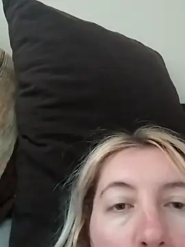 Snapshot of Mllesha74000 chatting on March 2025 03:24:02 PM Mllesha74000 online show from March 2025 03:24:02 PM