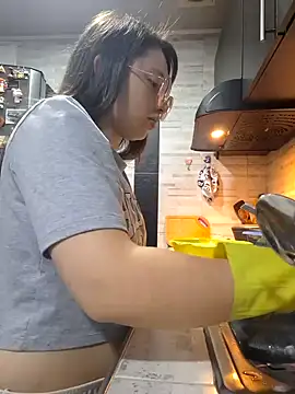 linda-schmidt online show from February 2025 06:44:02 PM