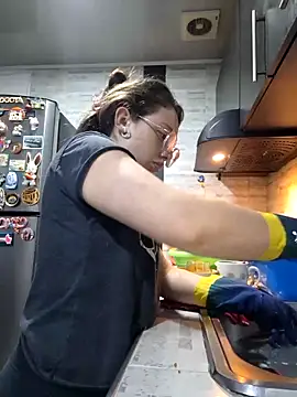 linda-schmidt online show from March 2025 12:50:02 AM