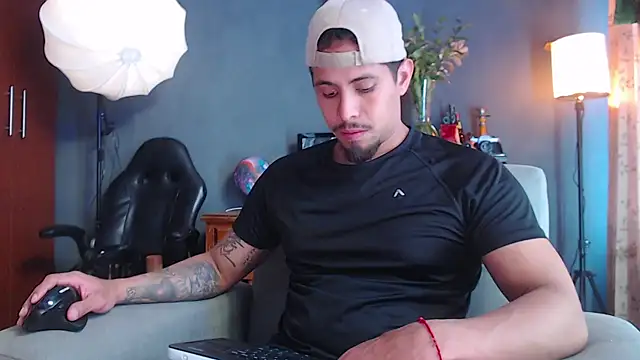 geirge teacherxx online show from November 2025 08:53:02 PM