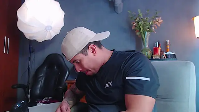 geirge teacherxx online show from November 2025 06:40:01 PM