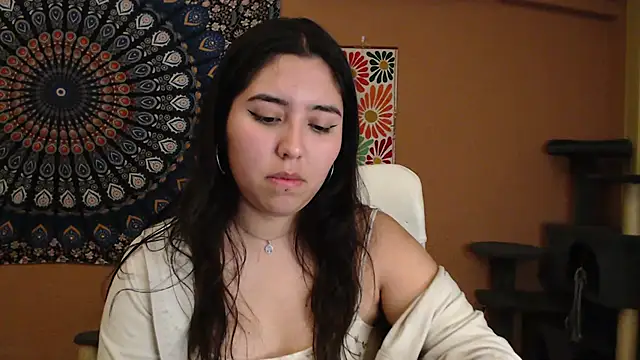 Snapshot of IntimateTales chatting on December 2024 05:11:01 PM IntimateTales online show from December 2024 05:11:01 PM