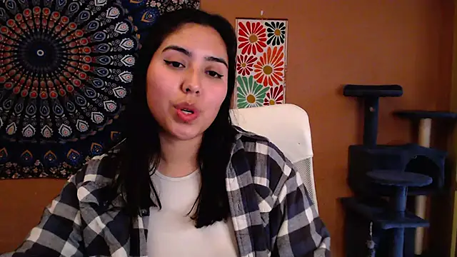 Snapshot of IntimateTales chatting on March 2025 03:31:02 PM IntimateTales online show from March 2025 03:31:02 PM