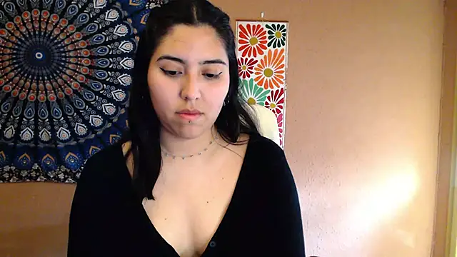 Snapshot of IntimateTales chatting on March 2025 04:18:02 PM IntimateTales online show from March 2025 04:18:02 PM