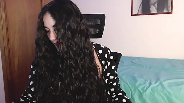 Snapshot of Honey_Aynur20 chatting on September 2025 05:04:01 PM Honey Aynur20 online show from September 2025 05:04:01 PM