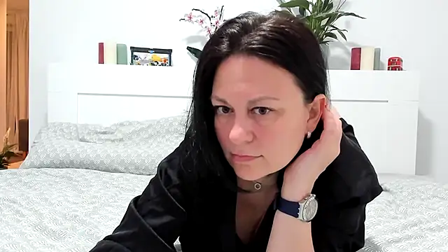 Snapshot of BritttanyBrix chatting on April 2026 08:12:02 PM BritttanyBrix online show from April 2026 08:12:02 PM