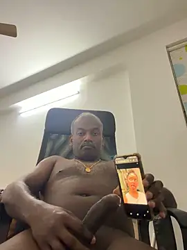 strongguyindia online show from February 2026 09:35:02 PM