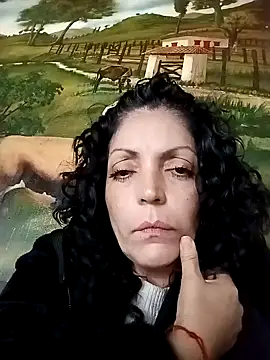 mijal queen online show from December 2024 08:26:02 PM