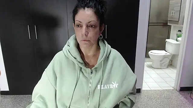 mijal queen online show from November 2025 03:16:02 AM