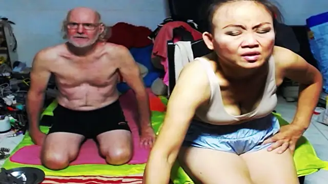 1CuteAndSexy69 online show from February 2025 09:00:02 AM