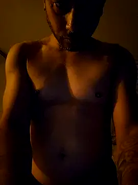 Snapshot of tropikboy chatting on January 2025 10:40:01 AM tropikboy online show from January 2025 10:40:01 AM