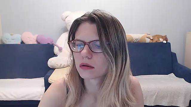 night is dark online show from November 2025 06:34:02 PM