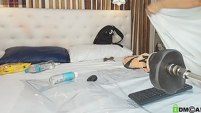 valerie lya online show from March 2026 08:46:02 PM