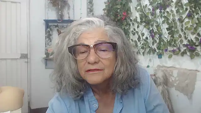 FunnyGrandma online show from December 2024 02:31:02 AM