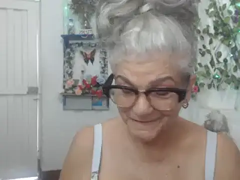 FunnyGrandma online show from January 2025 07:38:01 PM