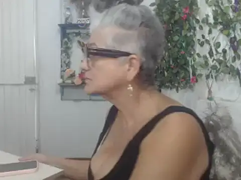 FunnyGrandma online show from January 2025 08:46:02 PM
