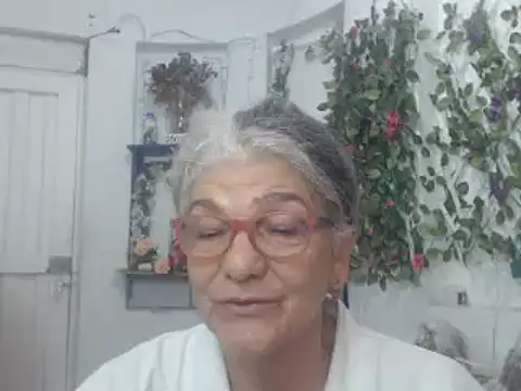 FunnyGrandma online show from February 2025 03:54:01 AM