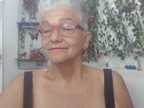 FunnyGrandma online show from February 2025 06:01:01 PM