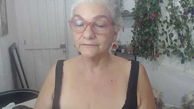 FunnyGrandma online show from March 2025 04:41:01 AM