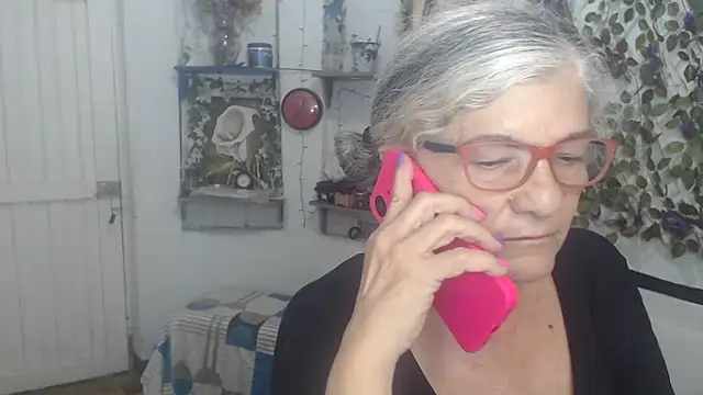 FunnyGrandma online show from March 2026 12:17:02 AM