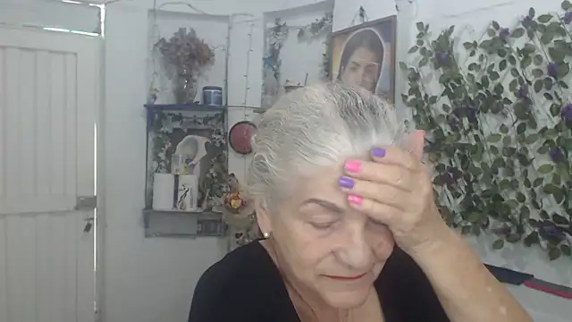 FunnyGrandma online show from March 2026 02:45:03 PM