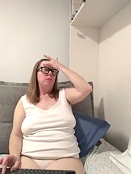 SweetandNaughty1 online show from December 2025 08:18:02 PM