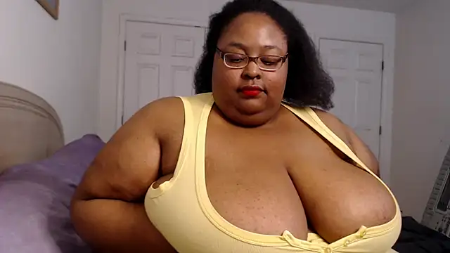 Snapshot of Loves_Aura chatting on January 2025 01:27:01 AM Loves Aura online show from January 2025 01:27:01 AM