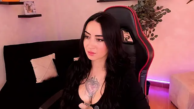 EmmyEvans1 online show from November 2025 07:35:01 PM