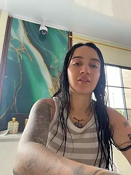 Snapshot of EmmyEvans1 chatting on June 2026 07:03:02 PM EmmyEvans1 online show from June 2026 07:03:02 PM