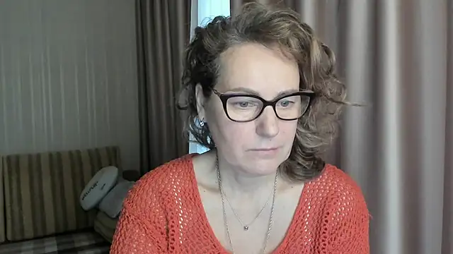 lauraoven online show from January 2025 07:36:01 AM