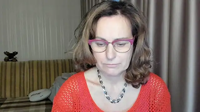 lauraoven online show from March 2025 03:24:01 PM