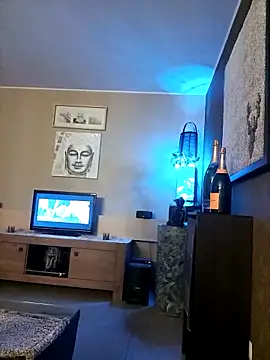 Antonio11111x online show from April 2026 05:28:01 PM