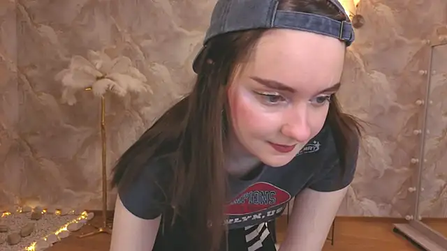 CloudGrace online show from November 2025 03:21:02 AM