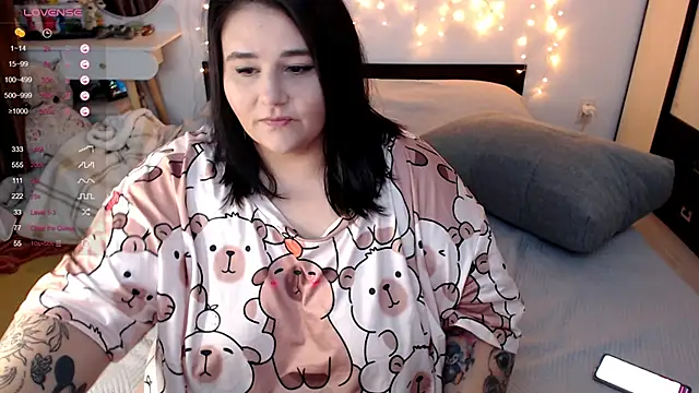 naughtykiss online show from September 2025 04:17:02 AM